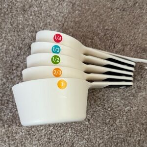 OXO White Measuring Cups Set with Color-Coded Fraction Labels